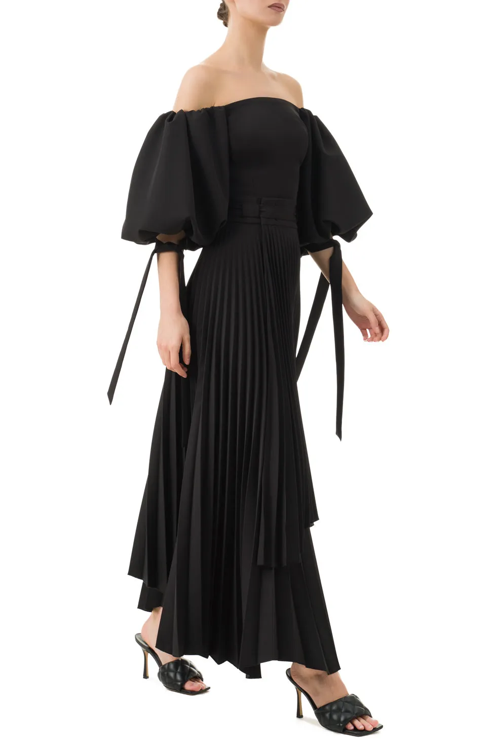 Tammarra Black Asymmetric Pleated Long Skirt