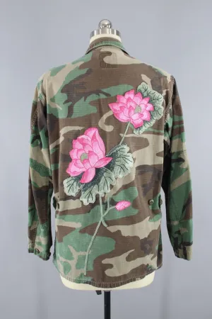 Vintage Embroidered Camouflage Jacket / US Marines Military Camo Coat / Pink LOTUS Floral Embroidery