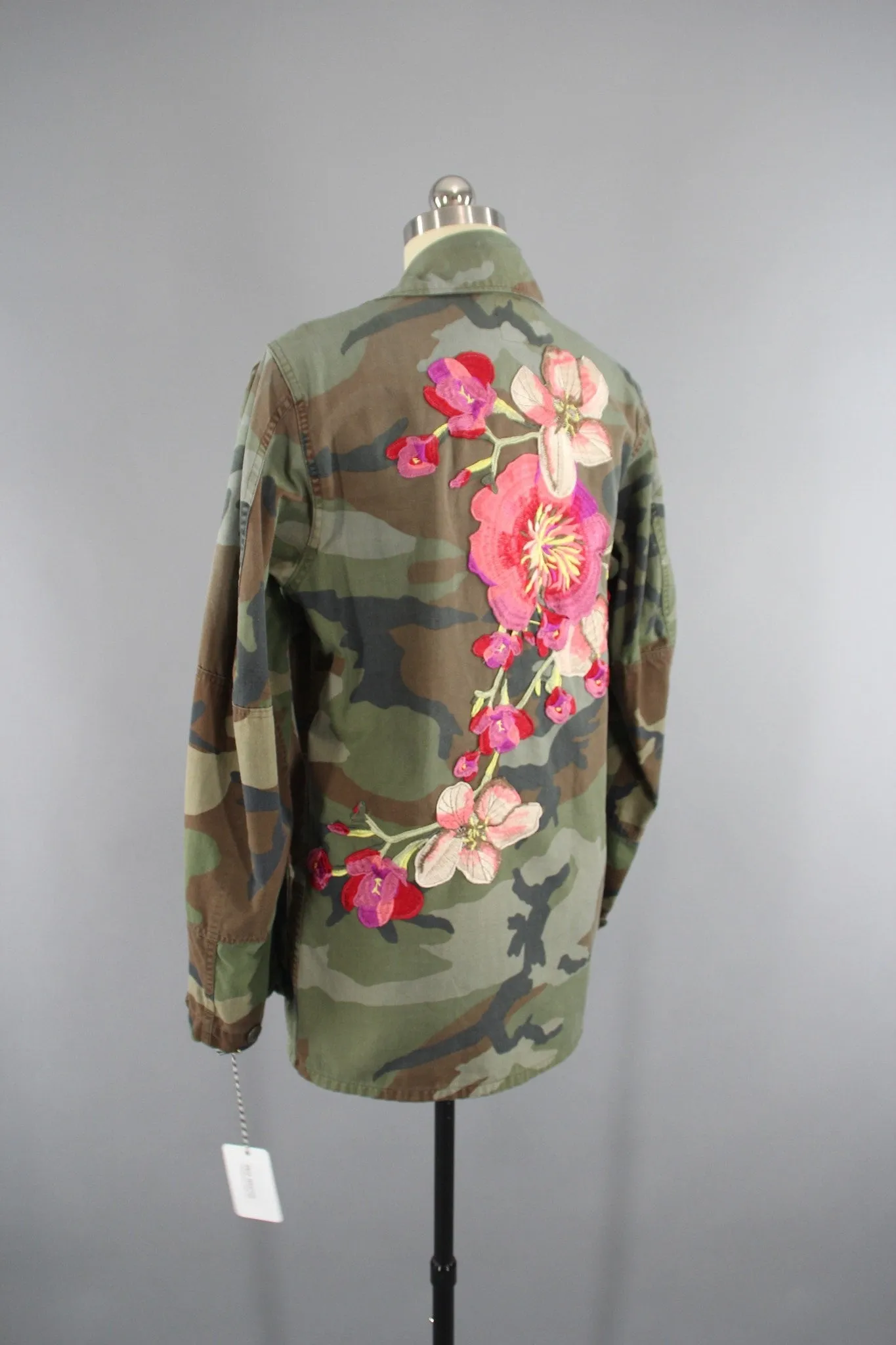 Vintage US Marines Embroidered Camouflage Jacket with Pink & Peach Floral Embroidery