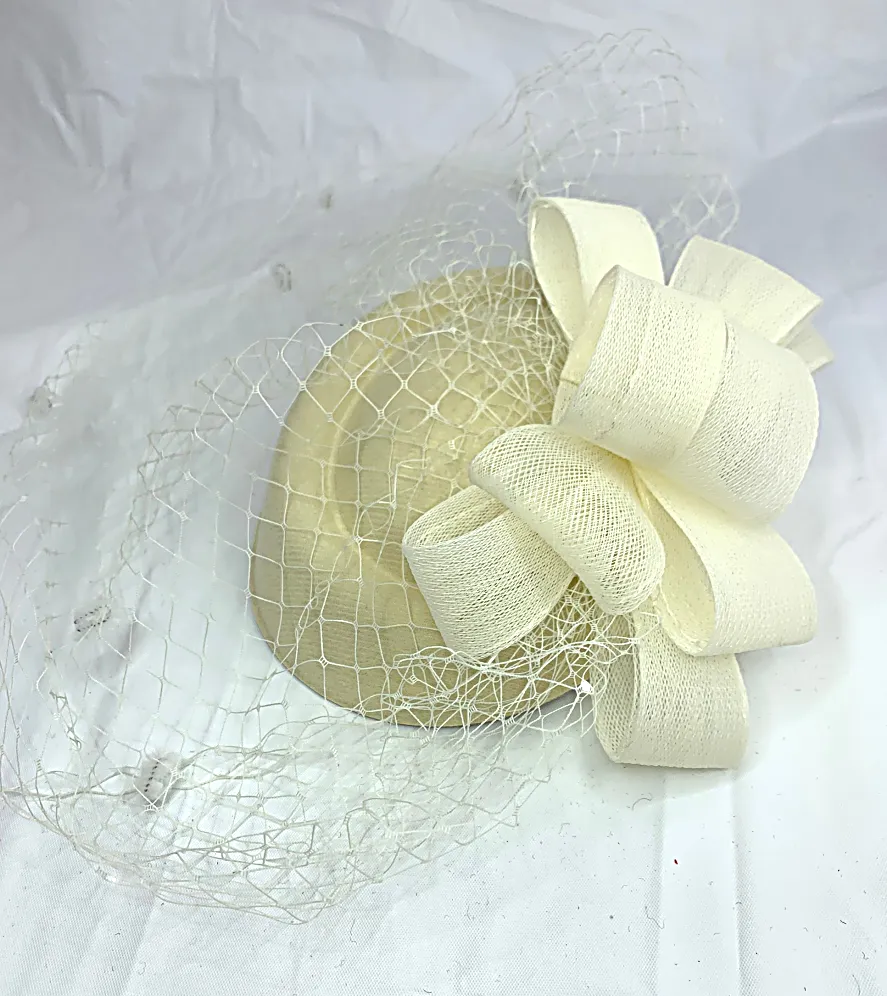 Women's Fascinator Vintage Bridal Wedding Feather Mesh Costume Headpiece Loops
