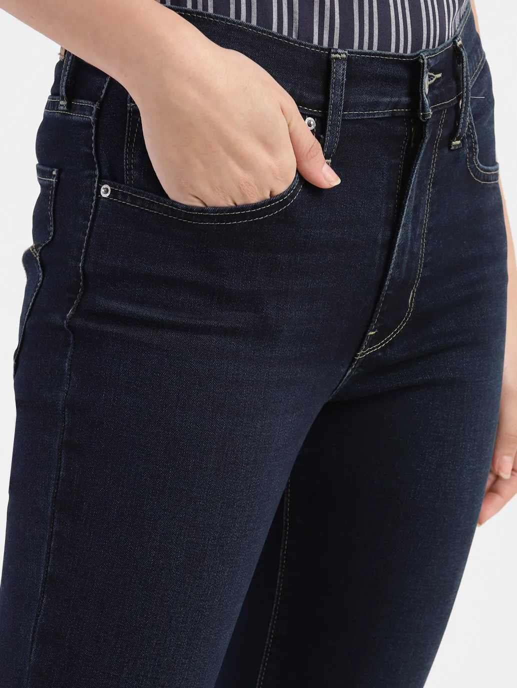 Women's High Rise 724 Straight Fit Jeans